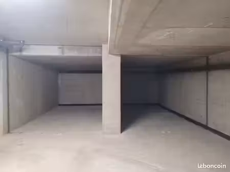 place de parking en sous-sol – résidence récente et sécurisée - puyricard