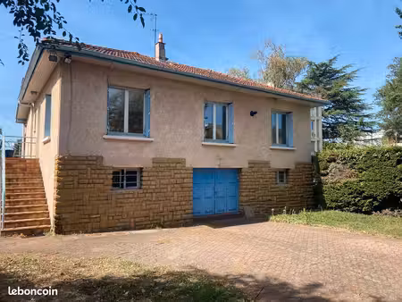 direct propriétaire - maison individuelle de 230 m² au sol avec jardin à francheville