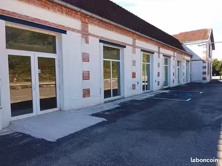 commerce 250 m2