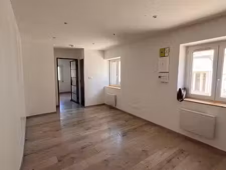 studio 1 pièce 28 m²