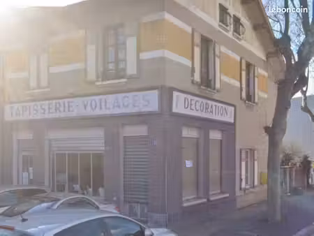 local commercial 138 m²