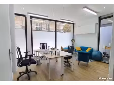 bureau 97 m²