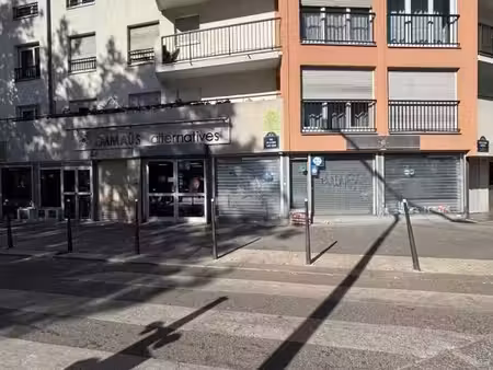 local commercial 265 m²