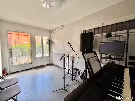 local commercial 16 m² saint laurent du var