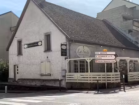 murs commerciaux 180m²