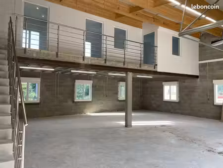 local artisanal 250 m2