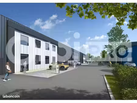 local d'activité 942 m²