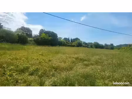 terrain 1 800 m² brue auriac