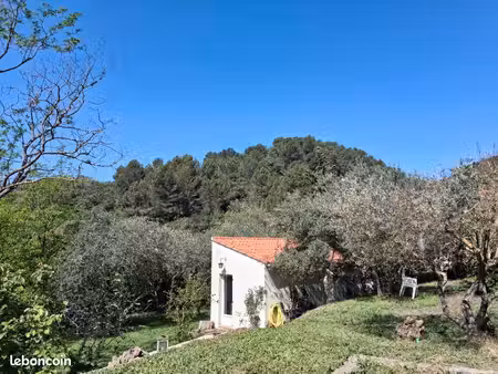 terrain 800 m² signes