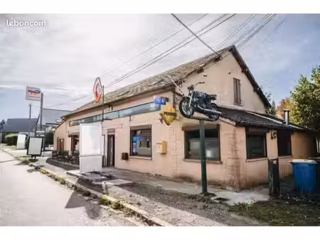 bar restaurant appartement