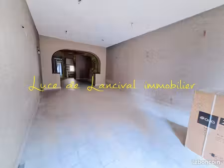 exclusivite - immeuble en cours de rénovation