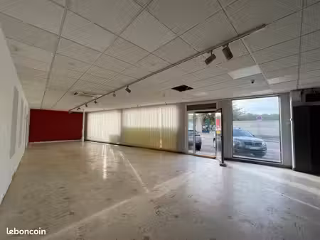 local commercial 85 m²