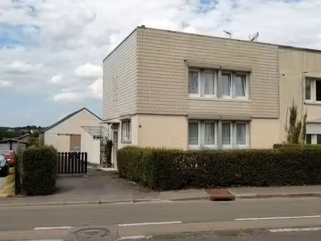 maison semi individuelle avec garage et hangar de 124m2