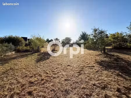 terrain 2 500 m² villeneuve saint germain