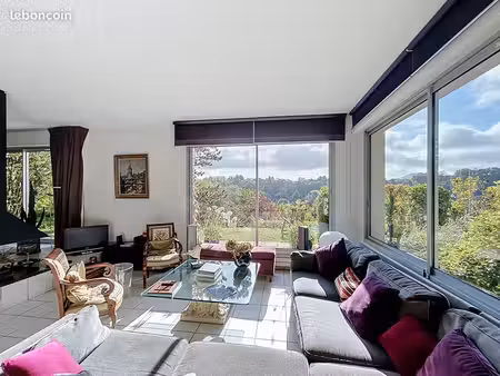 maison 7 pièces 195 m²