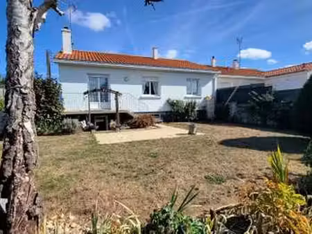 vente maison au may-sur-èvre (49122) : à vendre / 115m² le may-sur-èvre