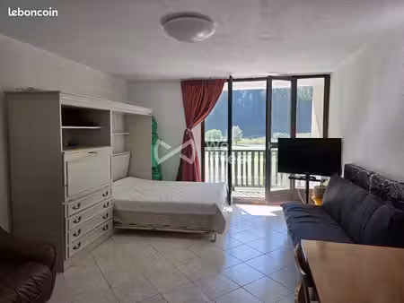 appartement 1 pièce 38 m²