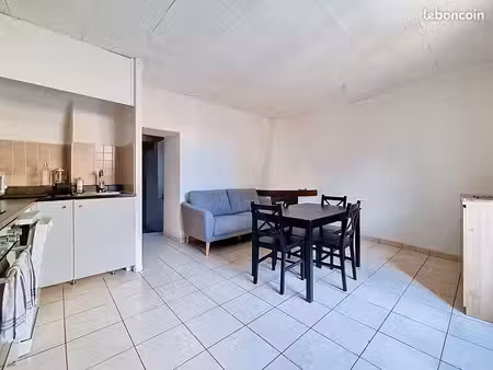 immeuble 6 pièces 135 m²