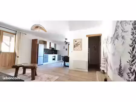 appartement 1 pièce 52 m²