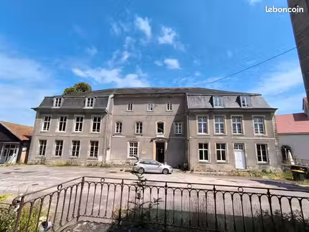 domaine atypique 2 7 ha : château et bâtiments – idéal séminaire / lieu d'accueil (proche 