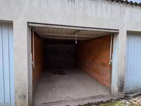box à louer – parking ou garde-meuble – 45/mois