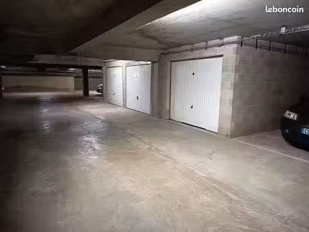 box gif centre
