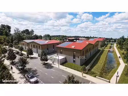 local d'activité 1 428 m²