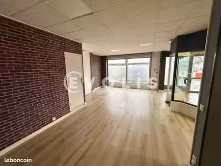 local commercial 65 m²