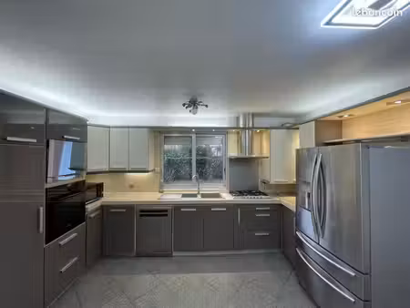 appartement meublé 81 m²  2 chambres  2 terrasses  métro ligne 13 à 2 min