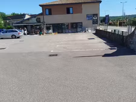 local commercial a louer
