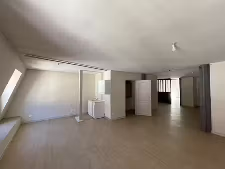 appartement lons le saunier 2 pièce(s) 73.04 m2