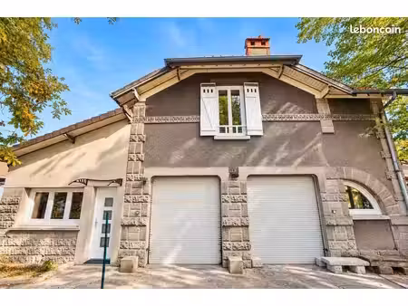pavillon 5 pièces 107 m²