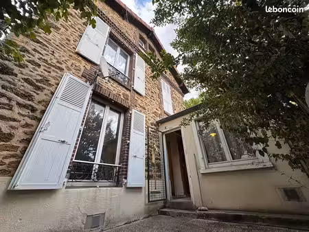 maison 5 pièces 80 m²
