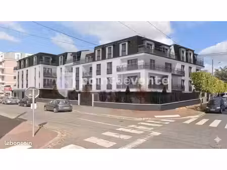 local commercial 190 m²