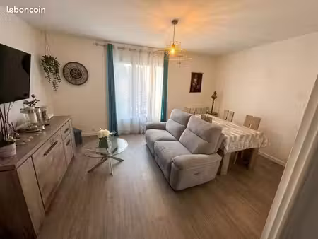 à vendre – bel appartement 2 pièces avec balcon et cave – pontoise
