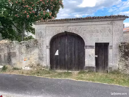 ensemble immobilier d'exception 2800 m² (divisible) – bâtisse 1815 hors d'eau/hors d'air –