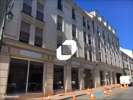 local commercial 308 m²