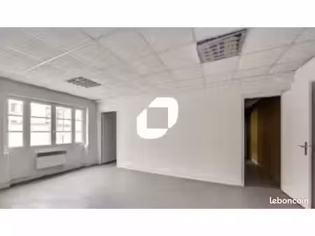 local d'activité 430 m²