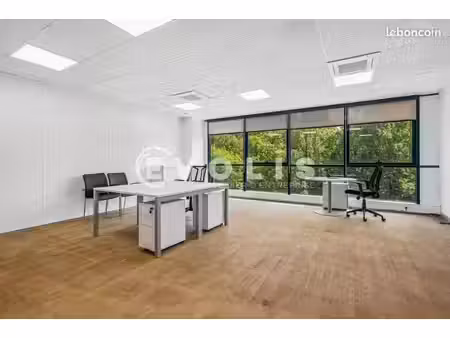 bureaux 603 m²