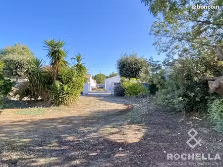 terrain 227 m² la flotte