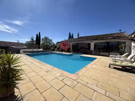 au portes de mirepoix  maison de caractère de plein pied avec piscine  centre équestre et 