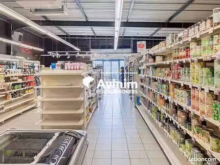 local commercial 300 m² fontaine-française