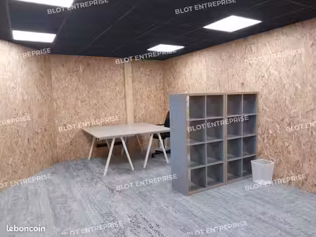bureau 22 m²