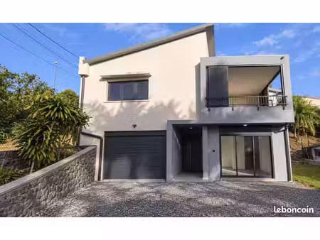 villa 4 pièces 126 m²