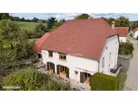ferme 8 pièces 210 m²