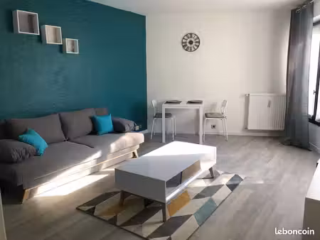 studio meublé 33m² cergy préfecture – rer a 7 min