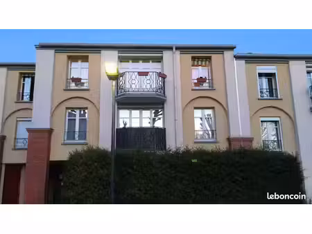 appartement- 3 pieces 66 m2 rdc avec jardinet