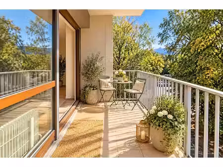 appartement 4/5 pièces de 119 m² à annecy-le-vieux