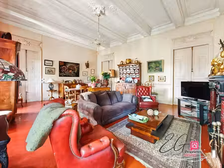 appartement bourgeois d'exception de 284 m² avec terrasse  balcon filant et vue sur le par