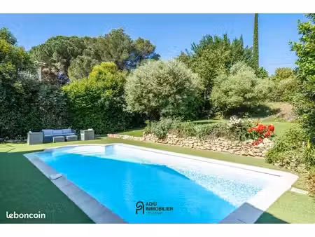 villa 4 pièces 123 m²
